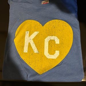 Charlie hustle unisex heart KC shirt size L